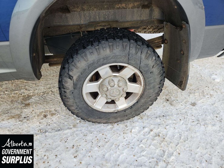 2011-dodge-2500-image-11