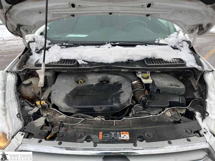 2017-ford-escape-se-image-13