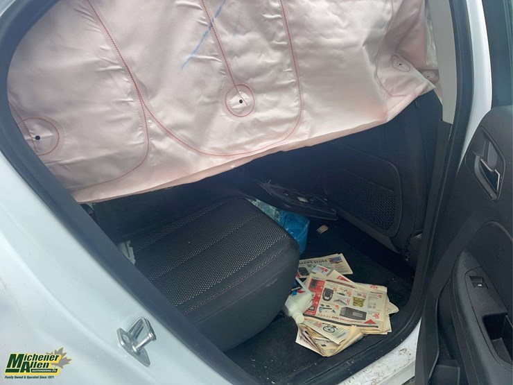 2017-chevrolet-equinox-image-23