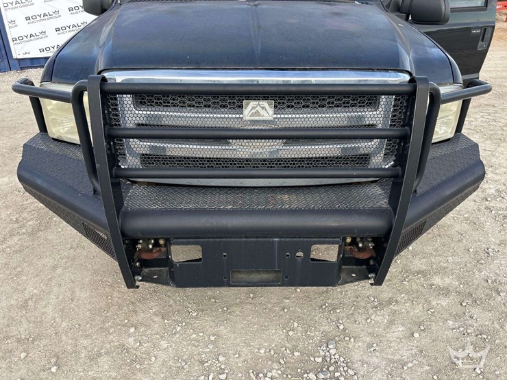 2005-ford-excursion-image-22