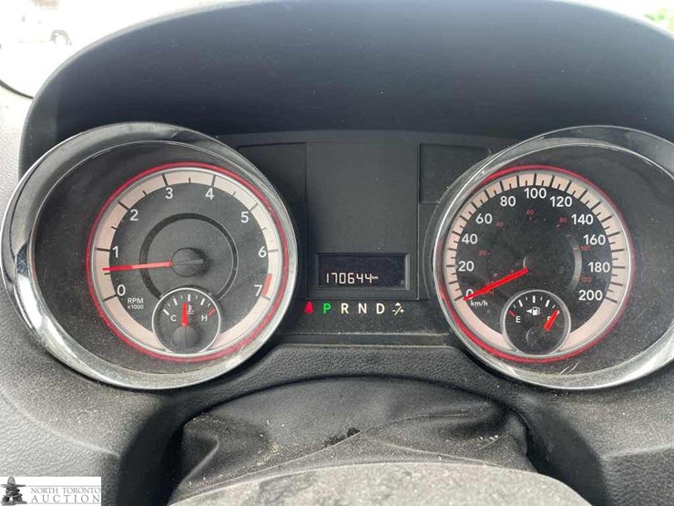 2014-ram-tradesman-image-17