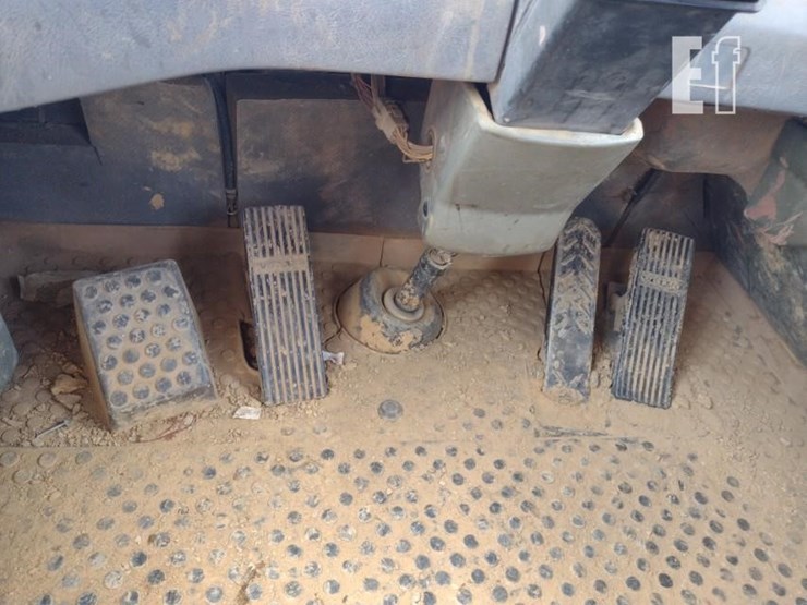 2003-volvo-a40d-image-15