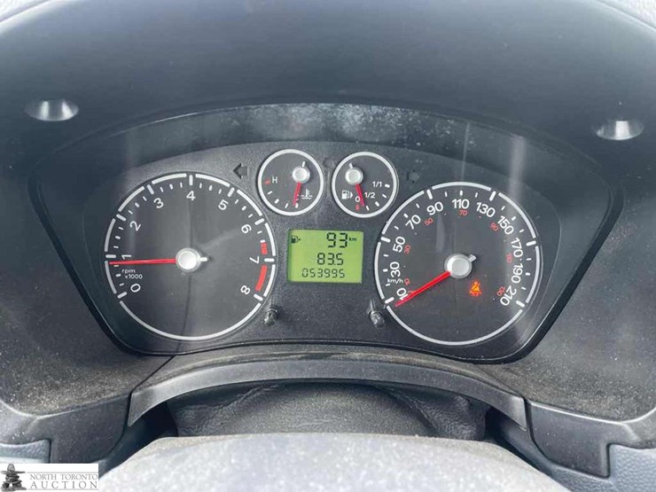 2011-ford-transit-connect-image-22