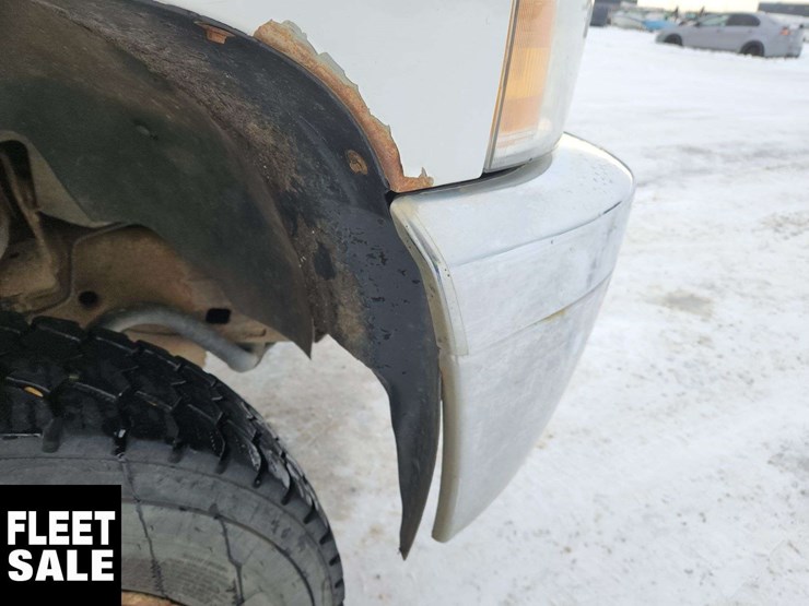 2011-chevrolet-silverado-1500-image-35