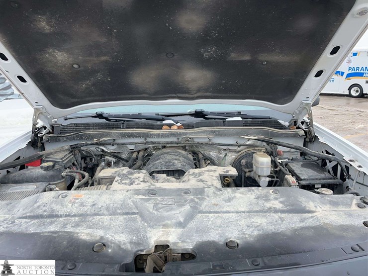 2015-chevrolet-k1500-image-13