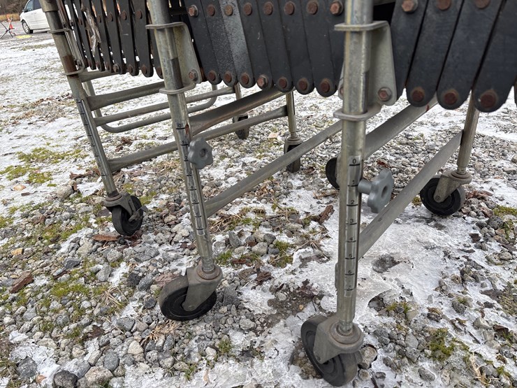 #6531-•-e1.-roller-conveyor-and-industrial-guard-image-6