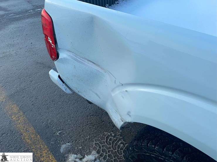 2017-nissan-frontier-image-25