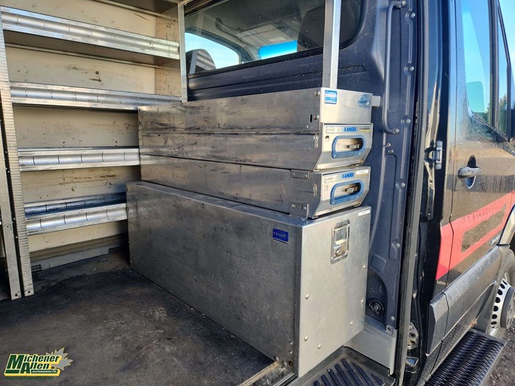 2015-mercedes-benz-sprinter-3500-image-15