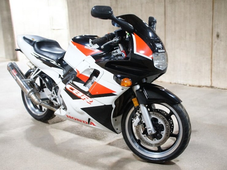 1994-honda-cbr600f2-motorcycle-image-2