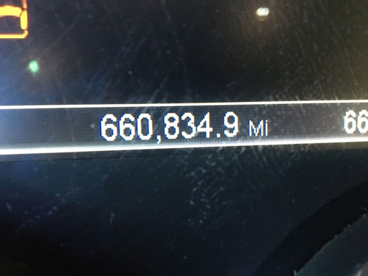 2016-peterbilt-579-image-5