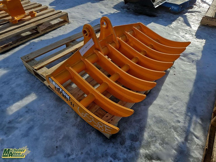 caterpillar-305-image-2