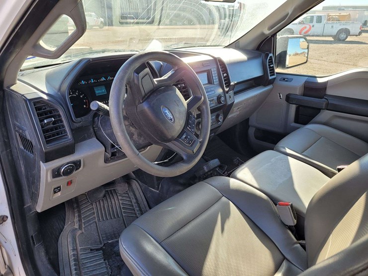 2017-ford-f150-xl-image-7