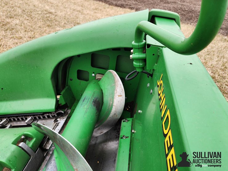 2012-john-deere-608c-stalkmaster-image-10