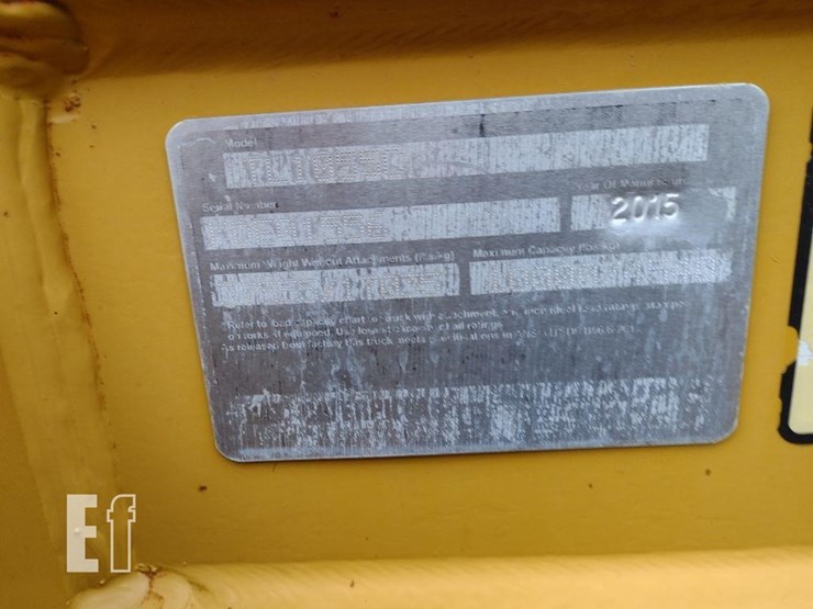 2015-caterpillar-tl1055c-image-5