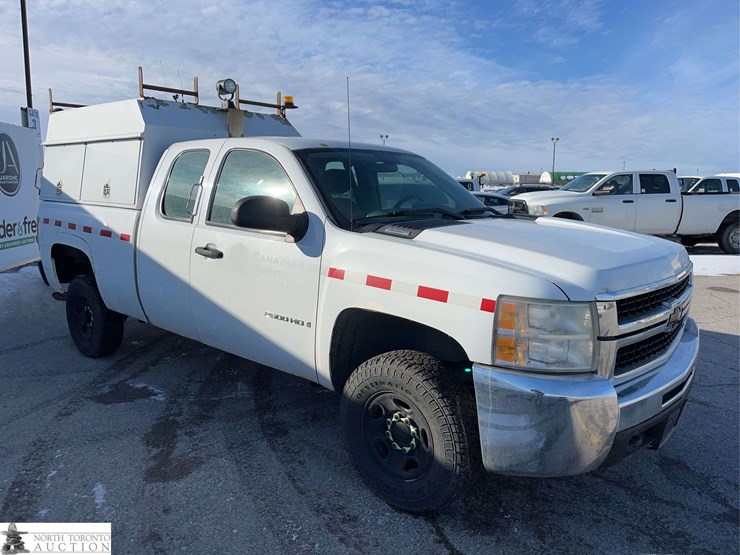2008-chevrolet-silverado-2500hd-image-4