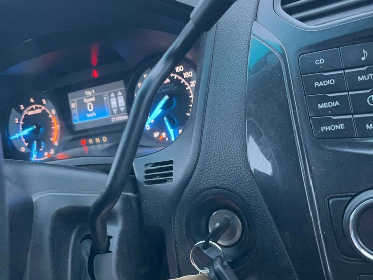 2016-ford-explorer-police-interceptor-image-23