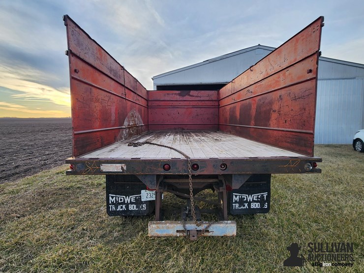 1976-gmc-c6500-s/a-grain-truck-image-6