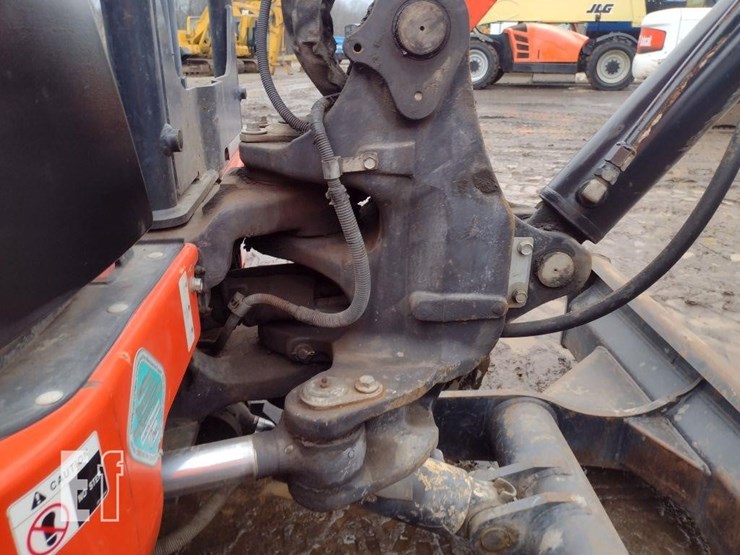 2019-kubota-u55-4-image-24