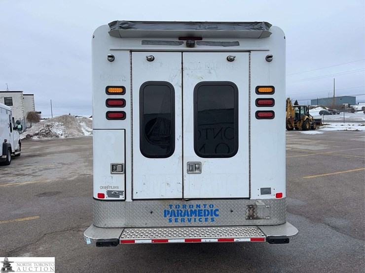 2016-chevrolet-express-g3500-image-6