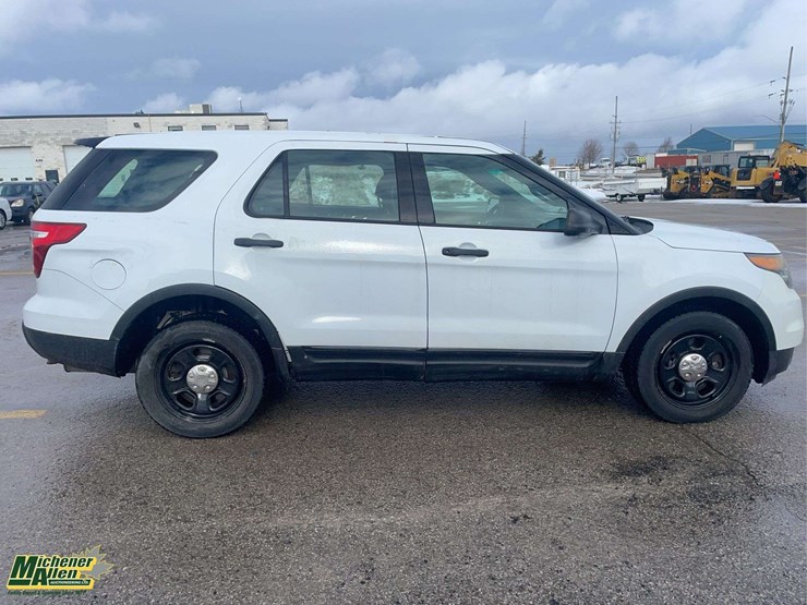 2014-ford-explorer-image-6