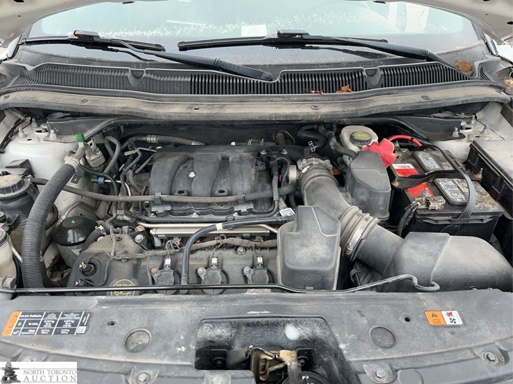 2018-ford-explorer-image-36