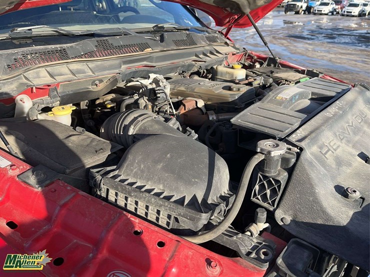 2011-dodge-3500-image-23