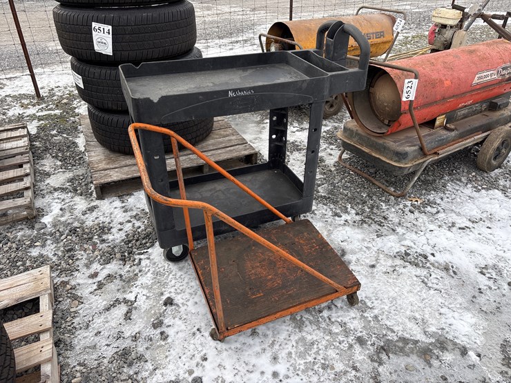 #6535-•-e1.-(2)-roll-carts-image-1
