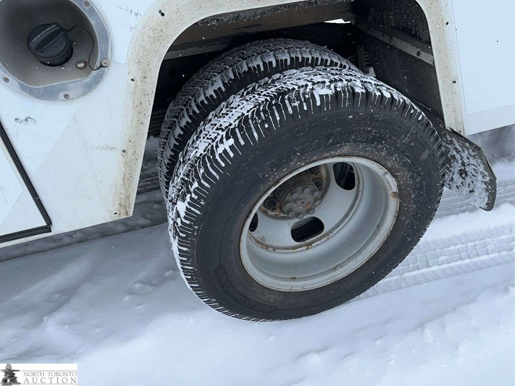 2016-chevrolet-express-g3500-image-12