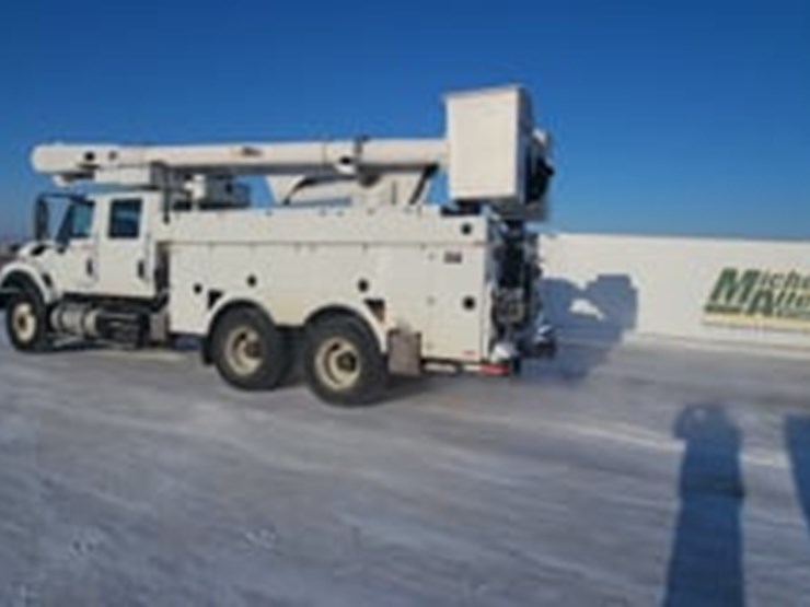 2012-international-workstar-7400-image-5