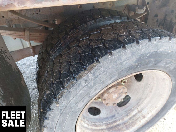 2008-ford-f550-image-12