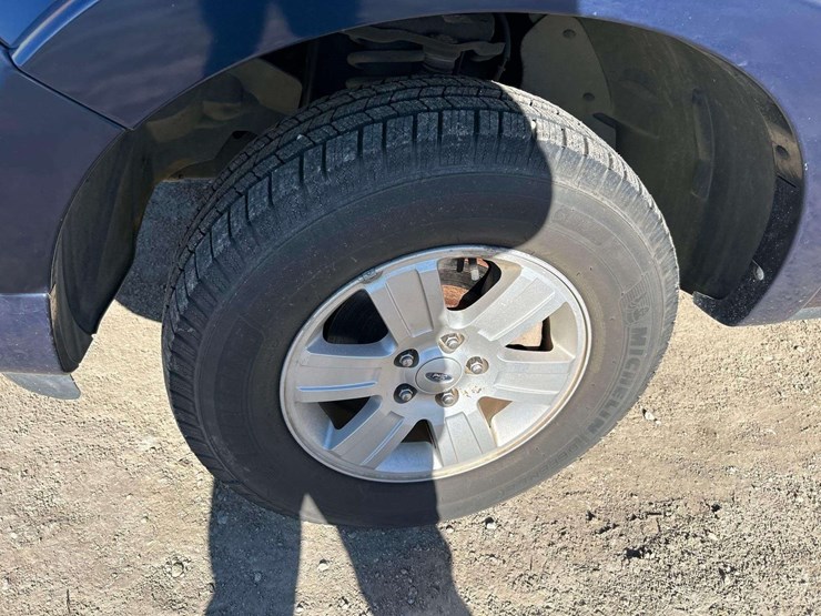 2008-ford-explorer-image-22