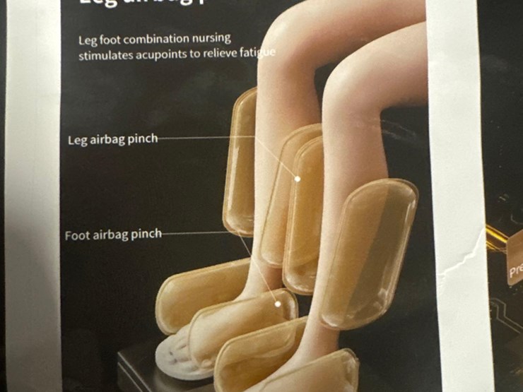 new-irmc-co-fully-automatic-intelligent-massage-chair-image-5