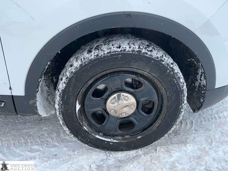 2016-ford-explorer-police-interceptor-image-13