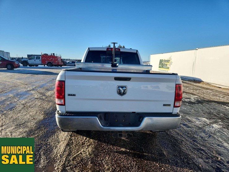 2011-dodge-1500-image-21