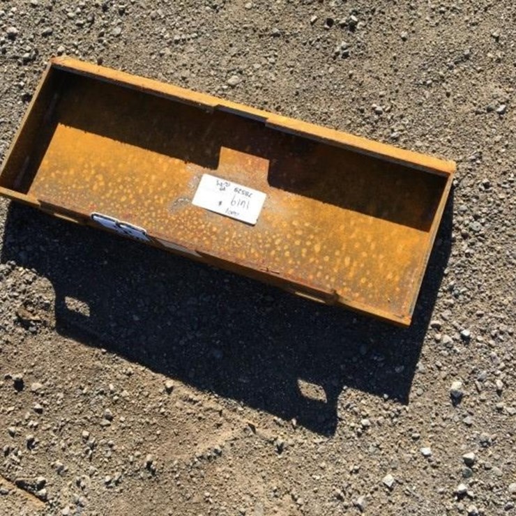 Unused Adaptor Plate Attachment,