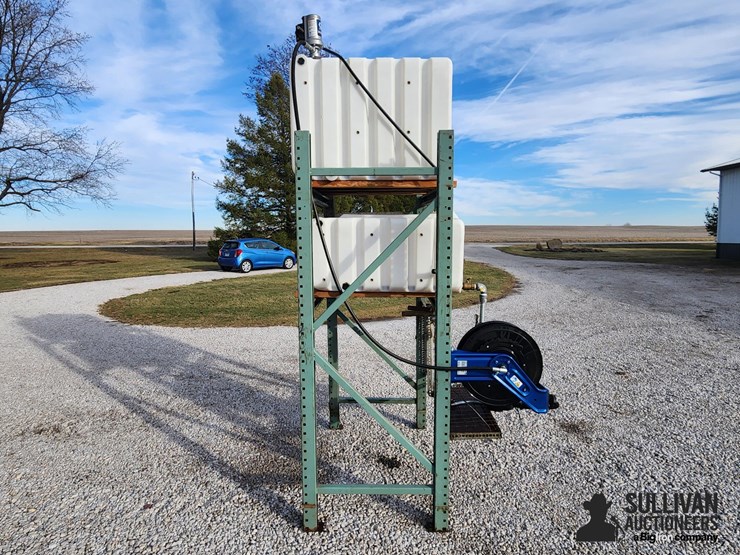 graco-hpm65b-oil-pump-w/-poly-tanks-&-stand-image-4