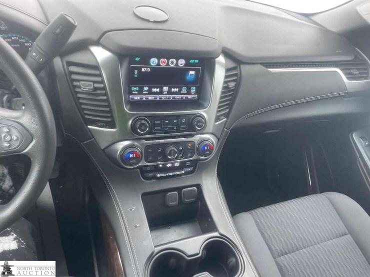 2018-chevrolet-tahoe-image-18