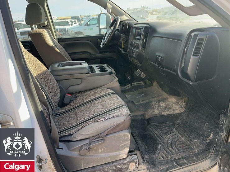 2015-gmc-sierra-2500hd-image-16