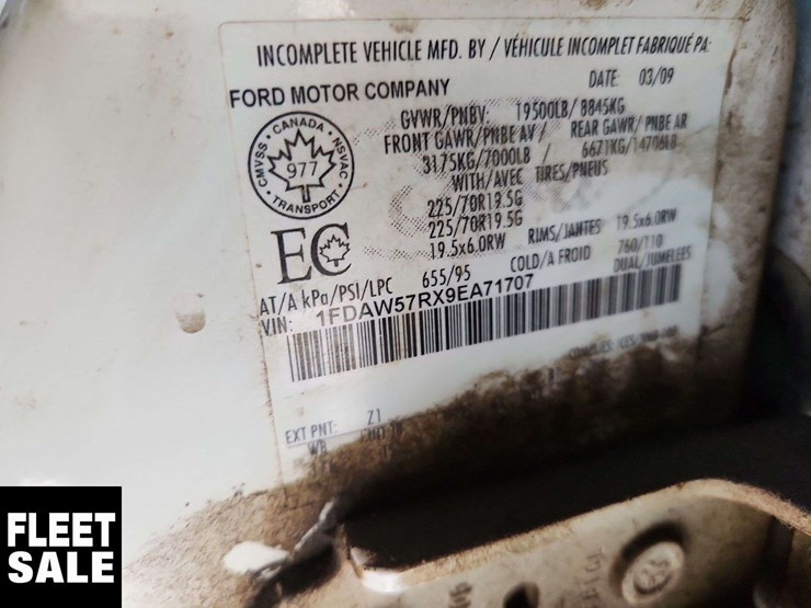 2009-ford-f550-image-55