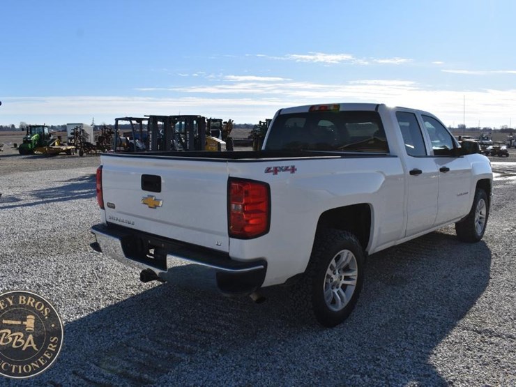 2014-chevrolet-silverado-1500-lt-image-5