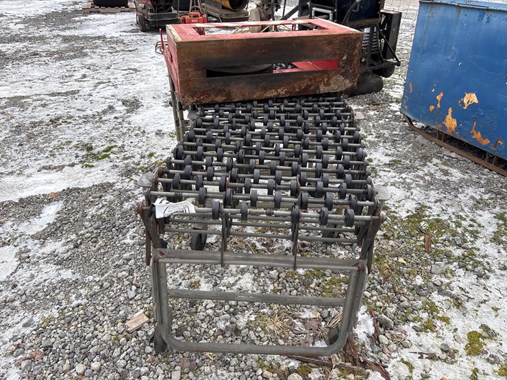 #6531-•-e1.-roller-conveyor-and-industrial-guard-image-2