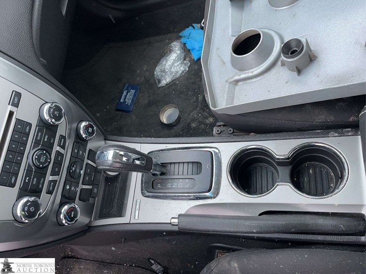 non-operable-2012-ford-fusion-hybrid-image-14