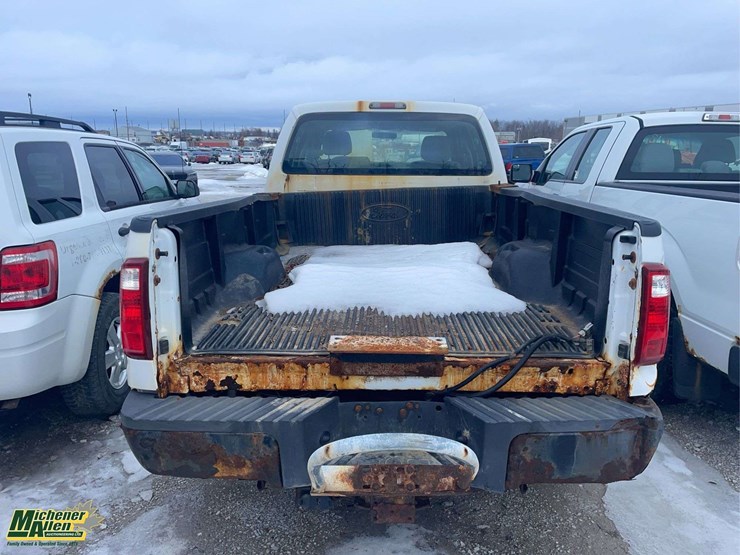 2011-ford-f250-image-3