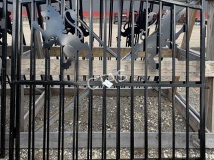 #129-•-bi-parting-iron-gate-w/-lion-motif---4.2m-image-1