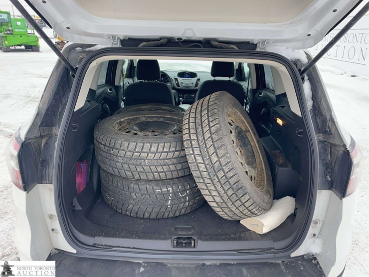 2017-ford-escape-image-26