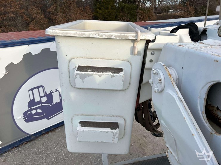 2004-international-durastar-4300-image-34