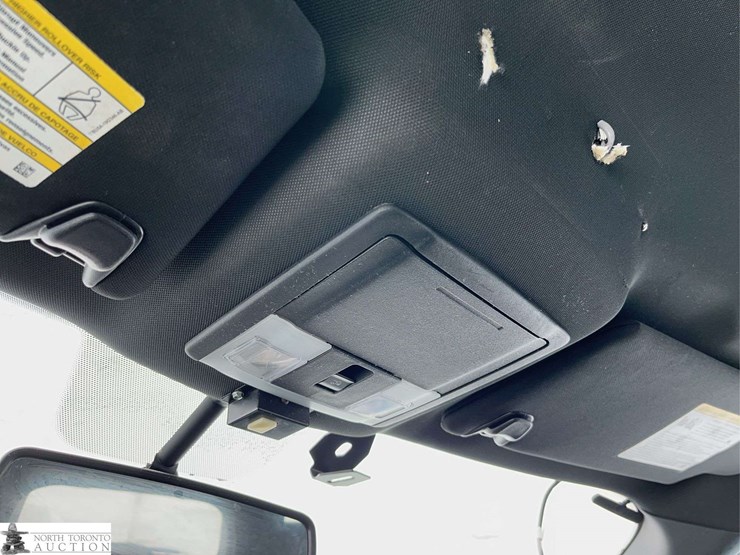 2018-ford-explorer-image-27