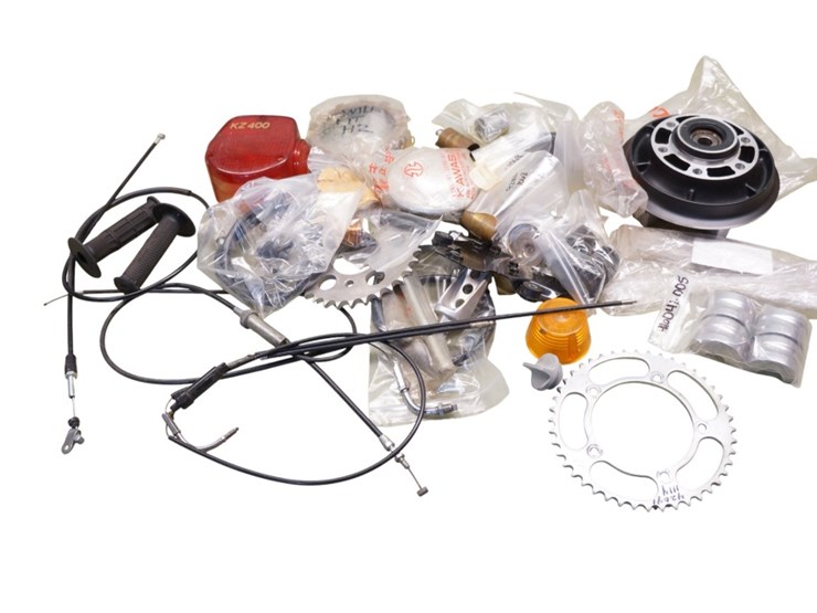 kawasaki-miscellaneous-parts-lot-image-1