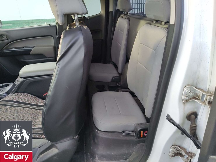 2017-chevrolet-colorado-image-18