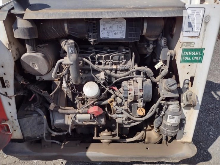 2020-bobcat-t590-image-34